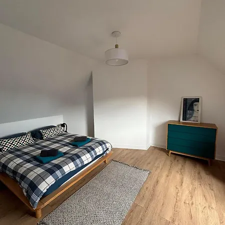 Le Duplex Des Sardines / Gare & Centre Apartment *